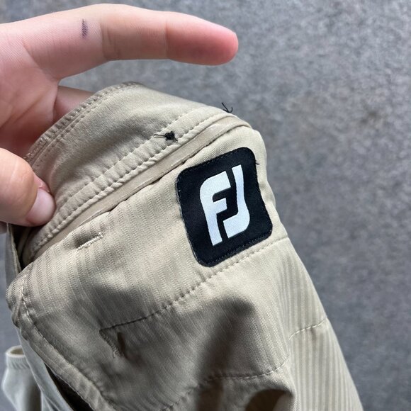Footjoy Polo Shorts Men 33 Khaki Chino Flat Polyester Tan Beige Golf Performance - Picture 10 of 11